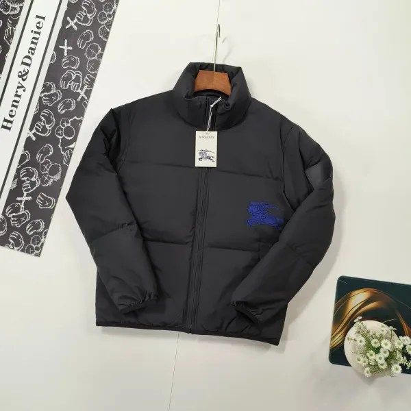 【BURBERRY  公式旗艦店】バーバリー  ダウンジャケット ご好評に付き再入荷！241226