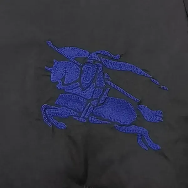 【BURBERRY  公式旗艦店】バーバリー  ダウンジャケット ご好評に付き再入荷！241226