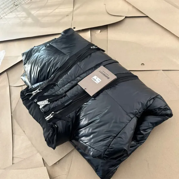 【BURBERRY 公式旗艦店】バーバリー ダウンジャケット ご好評に付き再入荷!241226 【BURBERRY 公式旗艦店】バーバリー ダウンジャケット ご好評に付き再入荷!241226