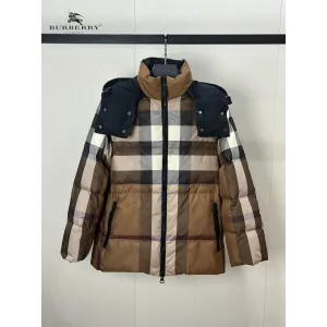 【BURBERRY  公式旗艦店】バーバリー  ダウンジャケット ご好評に付き再入荷！241226