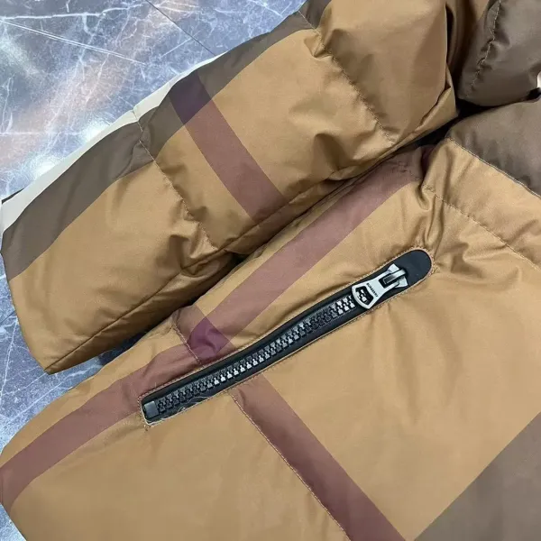 【BURBERRY 公式旗艦店】バーバリー ダウンジャケット ご好評に付き再入荷!241226 【BURBERRY 公式旗艦店】バーバリー ダウンジャケット ご好評に付き再入荷!241226