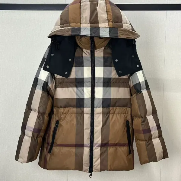 【BURBERRY 公式旗艦店】バーバリー ダウンジャケット ご好評に付き再入荷!241226 【BURBERRY 公式旗艦店】バーバリー ダウンジャケット ご好評に付き再入荷!241226