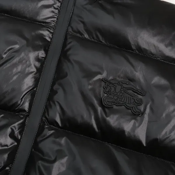 【BURBERRY 公式旗艦店】バーバリー ダウンジャケット ご好評に付き再入荷!241102 【BURBERRY 公式旗艦店】バーバリー ダウンジャケット ご好評に付き再入荷!241102