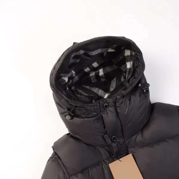 【BURBERRY 公式旗艦店】バーバリー ダウンジャケット ご好評に付き再入荷!241102 【BURBERRY 公式旗艦店】バーバリー ダウンジャケット ご好評に付き再入荷!241102