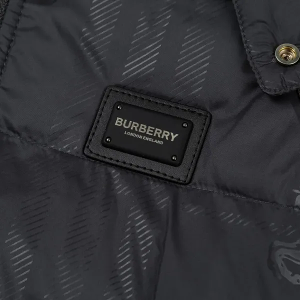 【BURBERRY 公式旗艦店】バーバリー ダウンジャケット ご好評に付き再入荷!240927 【BURBERRY 公式旗艦店】バーバリー ダウンジャケット ご好評に付き再入荷!240927