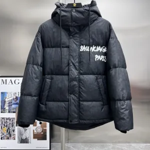 【BALENCIAGA 公式旗艦店】バレンシアガ ダウンジャケット ご好評に付き再入荷! 241205 【BALENCIAGA 公式旗艦店】バレンシアガ ダウンジャケット ご好評に付き再入荷! 241205