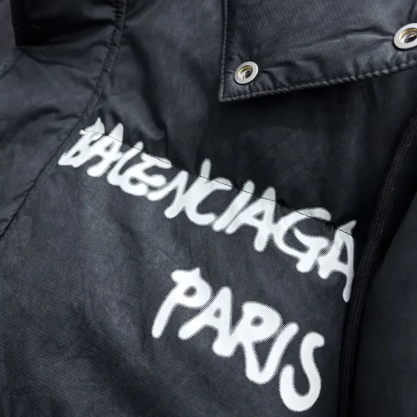 【BALENCIAGA 公式旗艦店】バレンシアガ ダウンジャケット ご好評に付き再入荷! 241205 【BALENCIAGA 公式旗艦店】バレンシアガ ダウンジャケット ご好評に付き再入荷! 241205