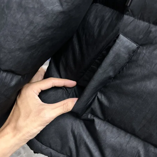 【BALENCIAGA 公式旗艦店】バレンシアガ ダウンジャケット ご好評に付き再入荷! 241205 【BALENCIAGA 公式旗艦店】バレンシアガ ダウンジャケット ご好評に付き再入荷! 241205