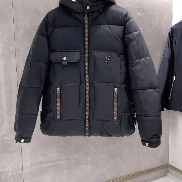 【LOUIS VUITTON 公式旗艦店】ルイヴィトン ダウンジャケット好評に付き再入荷! 241213 【LOUIS VUITTON 公式旗艦店】ルイヴィトン ダウンジャケット好評に付き再入荷! 241213
