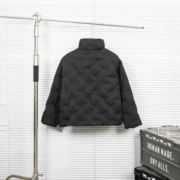 【LOUIS VUITTON  公式旗艦店】ルイヴィトン ダウンジャケット好評に付き再入荷！ 241213