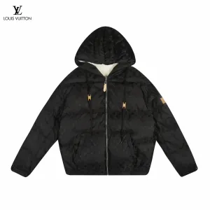 【LOUIS VUITTON 公式旗艦店】ルイヴィトン ダウンジャケット好評に付き再入荷! 241213 【LOUIS VUITTON 公式旗艦店】ルイヴィトン ダウンジャケット好評に付き再入荷! 241213