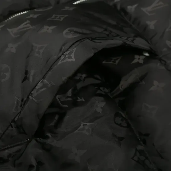 【LOUIS VUITTON  公式旗艦店】ルイヴィトン ダウンジャケット好評に付き再入荷！ 241213
