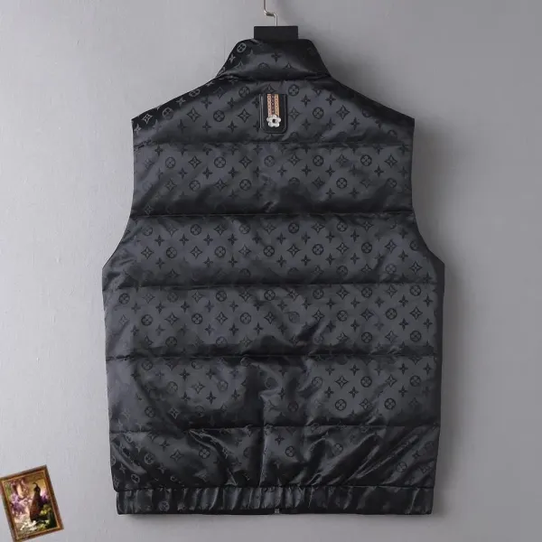 LOUIS VUITTON(ルイヴィトン)ダウンベスト LOUIS VUITTON(ルイヴィトン)ダウンベスト
