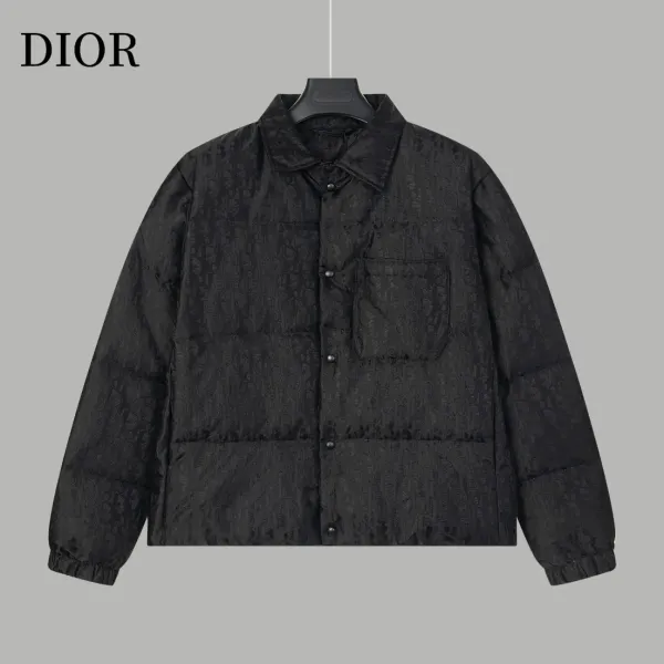 【DIOR 公式旗艦店】ディオール ダウンジャケット ご好評に付き再入荷! 241112 【DIOR 公式旗艦店】ディオール ダウンジャケット ご好評に付き再入荷! 241112