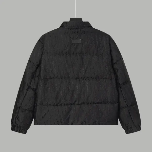 【DIOR 公式旗艦店】ディオール ダウンジャケット ご好評に付き再入荷! 241112 【DIOR 公式旗艦店】ディオール ダウンジャケット ご好評に付き再入荷! 241112