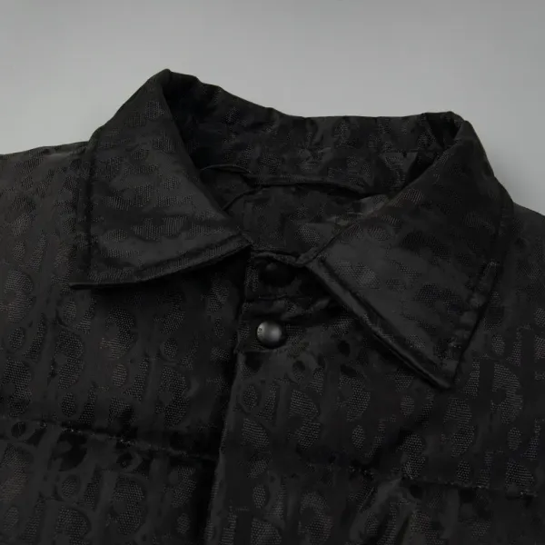 【DIOR 公式旗艦店】ディオール ダウンジャケット ご好評に付き再入荷! 241112 【DIOR 公式旗艦店】ディオール ダウンジャケット ご好評に付き再入荷! 241112