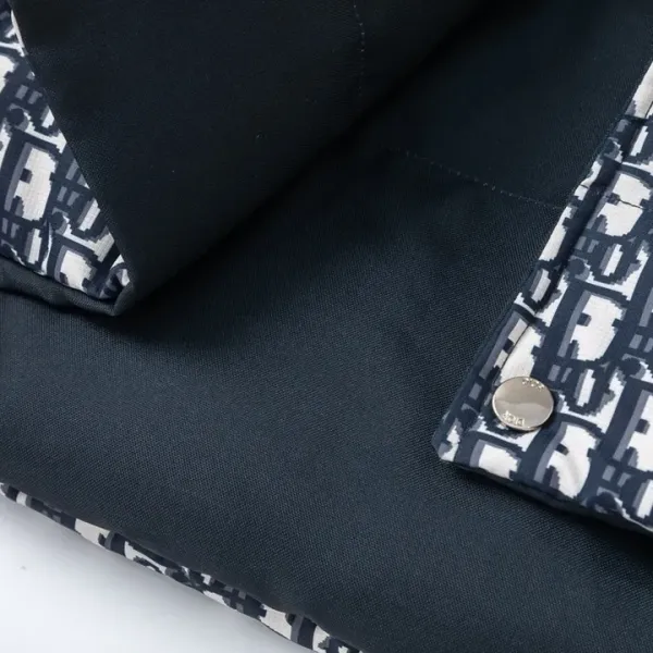 【DIOR  公式旗艦店】ディオール  ダウンベスト  ご好評に付き再入荷！ 241112