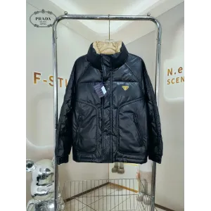 【PRADA 公式旗艦店】プラダ ダウンジャケット好評に付き再入荷!241227 【PRADA 公式旗艦店】プラダ ダウンジャケット好評に付き再入荷!241227
