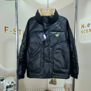 【PRADA  公式旗艦店】プラダ  ダウンジャケット好評に付き再入荷！241227