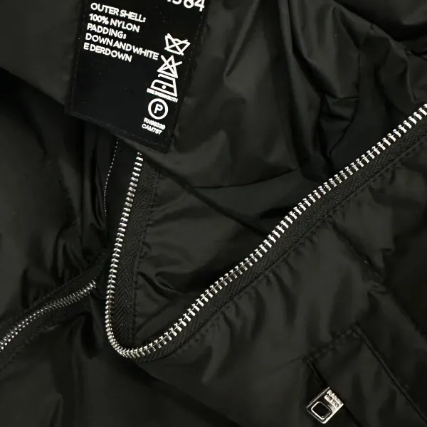 【PRADA 公式旗艦店】プラダ ダウンジャケット好評に付き再入荷! 【PRADA 公式旗艦店】プラダ ダウンジャケット好評に付き再入荷!