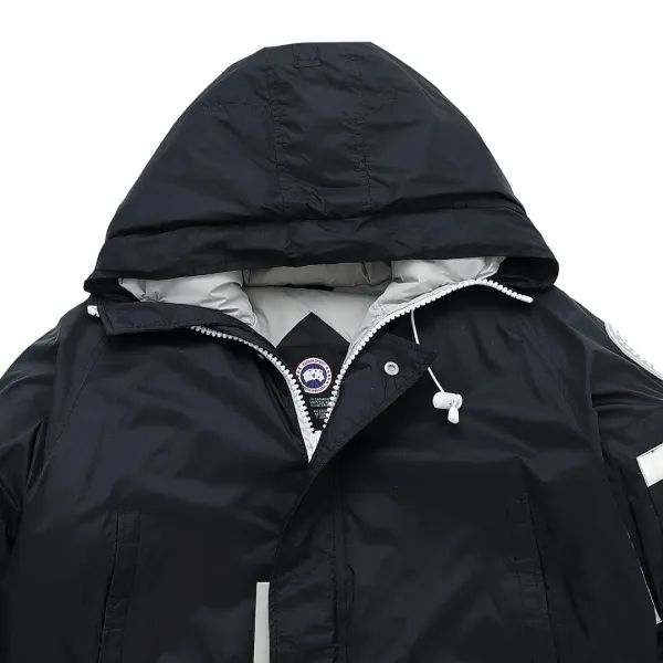 【Canada Goose  公式旗艦店】 カナダグース  ダウンジャケット ご好評に付き再入荷！241227