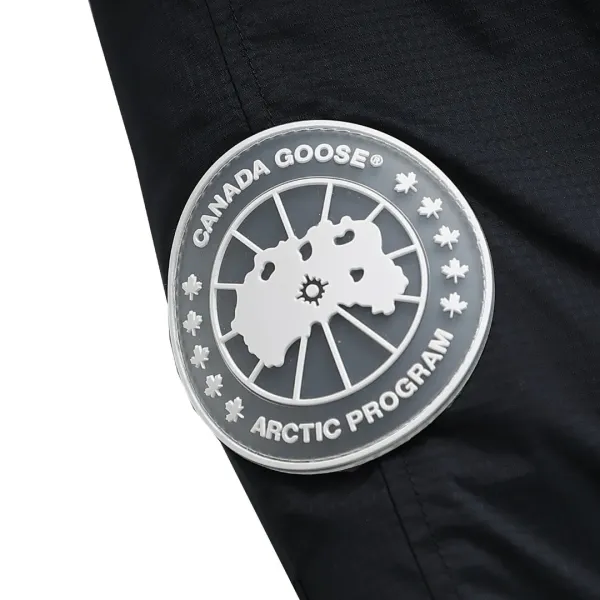 【Canada Goose  公式旗艦店】 カナダグース  ダウンジャケット ご好評に付き再入荷！241227