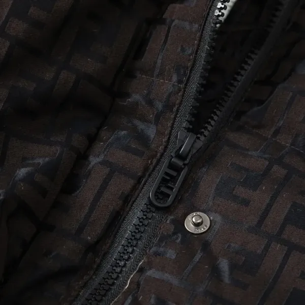 FENDI(フェンディ) ダウンジャケット 241112 FENDI(フェンディ) ダウンジャケット 241112
