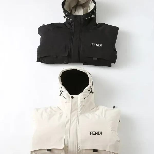 FENDI（フェンディ） ダウンジャケット  241112
