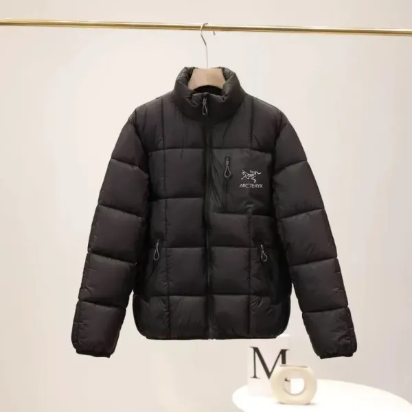 【ARCTERYX 公式旗艦店】 アークテリクス ダウンジャケット ご好評に付き再入荷! 241228 【ARCTERYX 公式旗艦店】 アークテリクス ダウンジャケット ご好評に付き再入荷! 241228