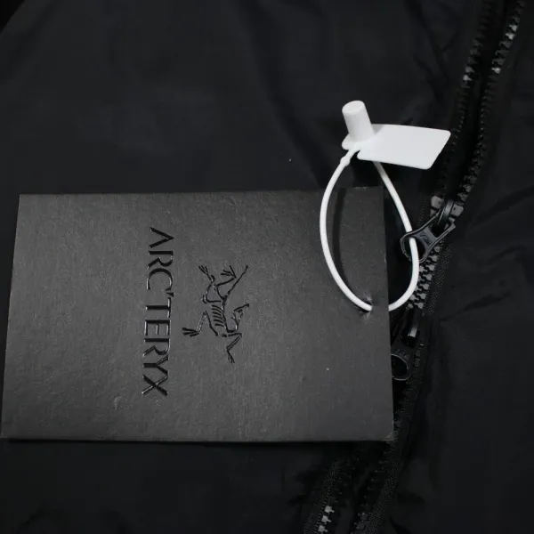 【ARCTERYX 公式旗艦店】 アークテリクス ダウンジャケット ご好評に付き再入荷! 241228 【ARCTERYX 公式旗艦店】 アークテリクス ダウンジャケット ご好評に付き再入荷! 241228