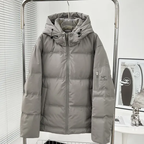 【ARCTERYX   公式旗艦店】 アークテリクス  ダウンジャケット ご好評に付き再入荷！  241228