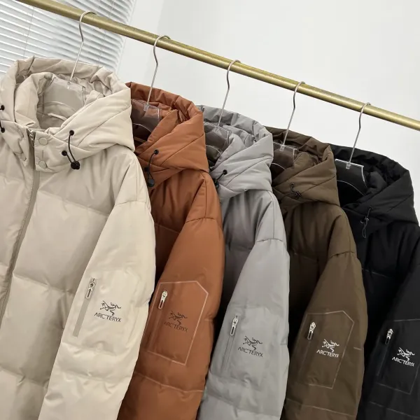 【ARCTERYX   公式旗艦店】 アークテリクス  ダウンジャケット ご好評に付き再入荷！  241228