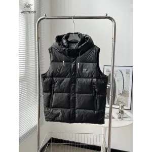 【ARCTERYX 公式旗艦店】 アークテリクス ダウンベスト ご好評に付き再入荷! 241228 【ARCTERYX 公式旗艦店】 アークテリクス ダウンベスト ご好評に付き再入荷! 241228