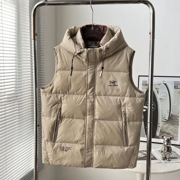 【ARCTERYX 公式旗艦店】 アークテリクス ダウンベスト ご好評に付き再入荷! 241228 【ARCTERYX 公式旗艦店】 アークテリクス ダウンベスト ご好評に付き再入荷! 241228