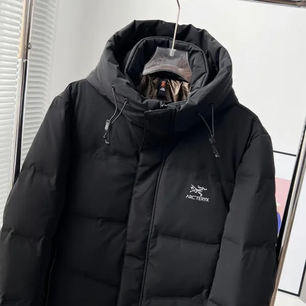 【ARCTERYX   公式旗艦店】 アークテリクス   ダウンジャケット  ご好評に付き再入荷！  241228