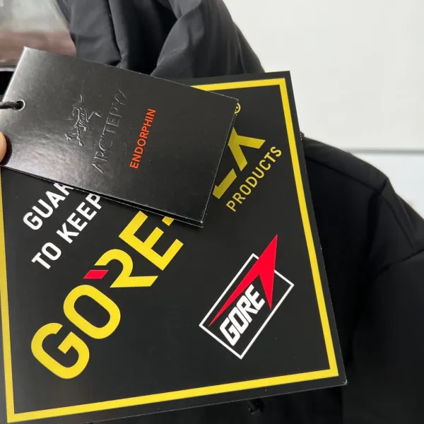 【ARCTERYX   公式旗艦店】 アークテリクス   ダウンジャケット  ご好評に付き再入荷！  241228