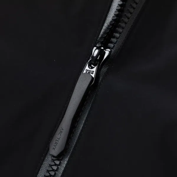 【ARCTERYX 公式旗艦店】 アークテリクス ダウンジャケット ご好評に付き再入荷! 241205 【ARCTERYX 公式旗艦店】 アークテリクス ダウンジャケット ご好評に付き再入荷! 241205