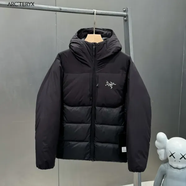 【ARCTERYX   公式旗艦店】 アークテリクス  ダウンジャケット ご好評に付き再入荷！  241205