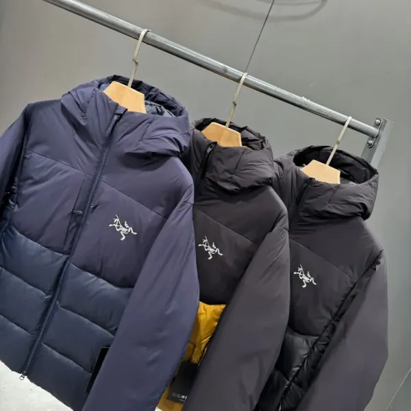 【ARCTERYX   公式旗艦店】 アークテリクス  ダウンジャケット ご好評に付き再入荷！  241205