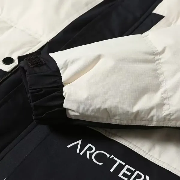 【ARCTERYX 公式旗艦店】 アークテリクス ダウンジャケット ご好評に付き再入荷! 241205 【ARCTERYX 公式旗艦店】 アークテリクス ダウンジャケット ご好評に付き再入荷! 241205