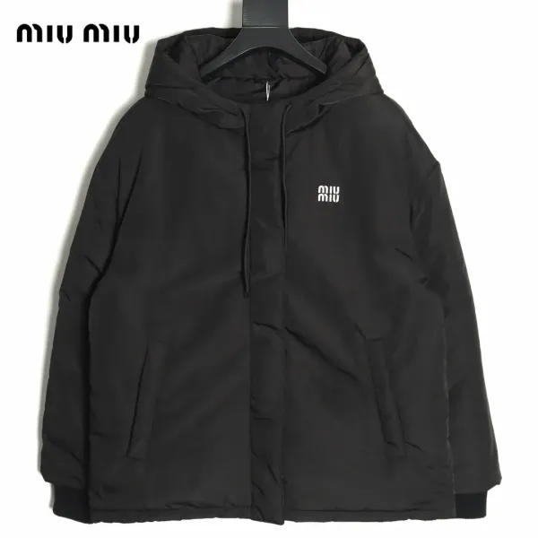 【Miumiu 公式旗艦店】ミュウミュウ ダウンジャケット ご好評に付き再入荷!241228 【Miumiu 公式旗艦店】ミュウミュウ ダウンジャケット ご好評に付き再入荷!241228