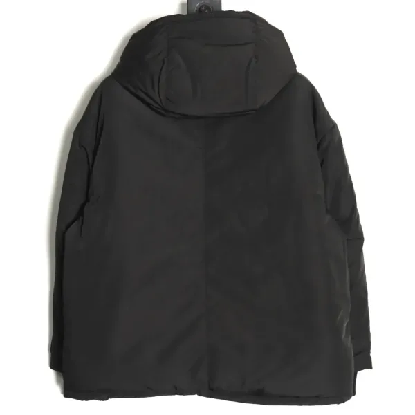 【Miumiu 公式旗艦店】ミュウミュウ ダウンジャケット ご好評に付き再入荷!241228 【Miumiu 公式旗艦店】ミュウミュウ ダウンジャケット ご好評に付き再入荷!241228