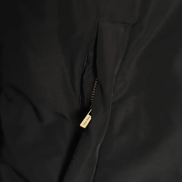 【Miumiu 公式旗艦店】ミュウミュウ ダウンジャケット ご好評に付き再入荷!241228 【Miumiu 公式旗艦店】ミュウミュウ ダウンジャケット ご好評に付き再入荷!241228