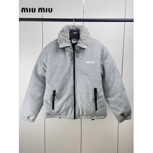 【Miumiu  公式旗艦店】ミュウミュウ ダウンジャケット ご好評に付き再入荷！241206