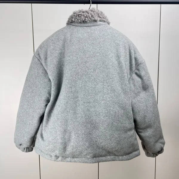 【Miumiu 公式旗艦店】ミュウミュウ ダウンジャケット ご好評に付き再入荷!241206 【Miumiu 公式旗艦店】ミュウミュウ ダウンジャケット ご好評に付き再入荷!241206