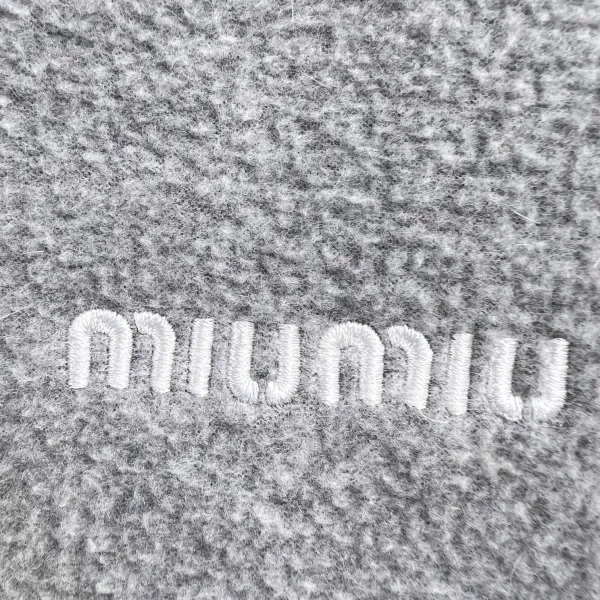 【Miumiu 公式旗艦店】ミュウミュウ ダウンジャケット ご好評に付き再入荷!241206 【Miumiu 公式旗艦店】ミュウミュウ ダウンジャケット ご好評に付き再入荷!241206