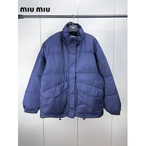 【Miumiu  公式旗艦店】ミュウミュウ ダウンジャケット ご好評に付き再入荷！241206