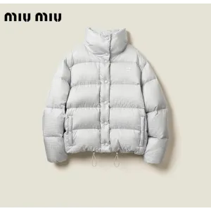 【Miumiu  公式旗艦店】ミュウミュウ ダウンジャケット ご好評に付き再入荷！241206