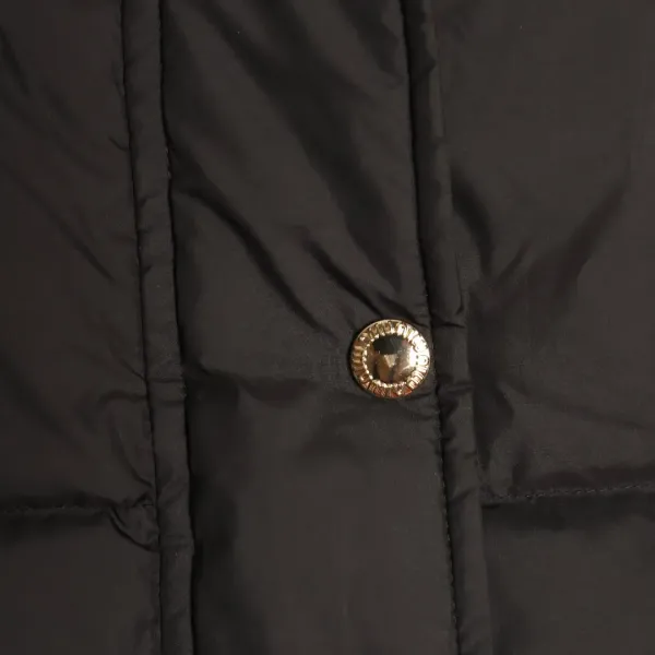 【Miumiu 公式旗艦店】ミュウミュウ ダウンジャケット ご好評に付き再入荷!241206 【Miumiu 公式旗艦店】ミュウミュウ ダウンジャケット ご好評に付き再入荷!241206