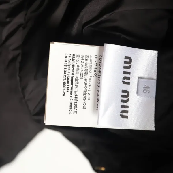 【Miumiu 公式旗艦店】ミュウミュウ ダウンジャケット ご好評に付き再入荷!241206 【Miumiu 公式旗艦店】ミュウミュウ ダウンジャケット ご好評に付き再入荷!241206